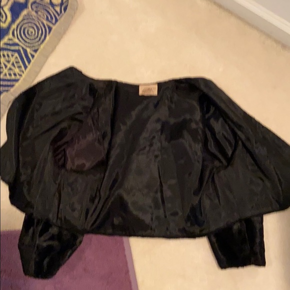 BAAR & BEARDS INC VINTAGE BOLERO  FAUX FUR JACKET - Picture 6 of 8